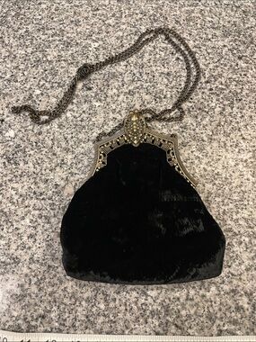 House of Harlow Rey Black Velvet Pouch